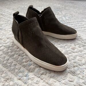 Women’s Madden Clarke Olive Green Perforated Sneakers